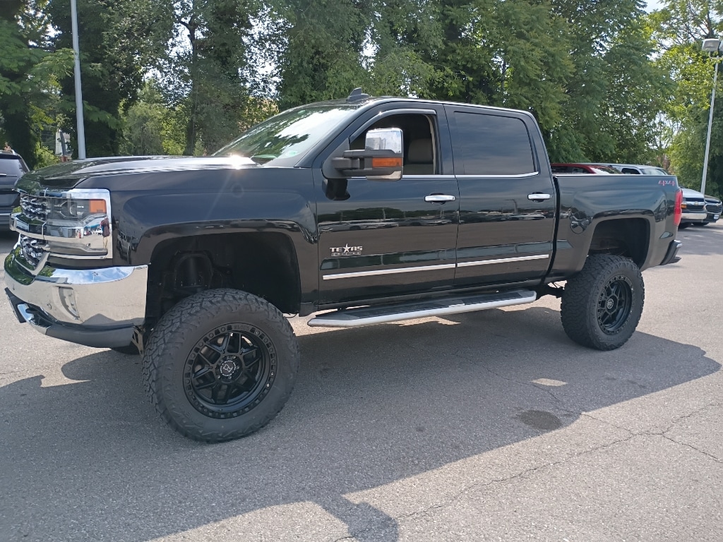 2018 Chevrolet Silverado 1500 LTZ 4X4 Crew Cab Short Box's photo