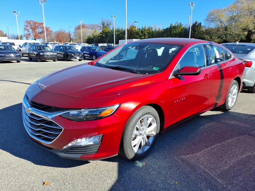 2024 Chevrolet Malibu 1LT photo 3