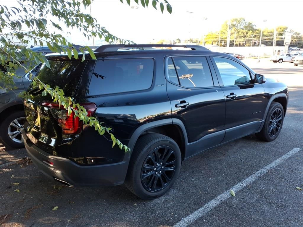 2023 Gmc Acadia SLE photo 2