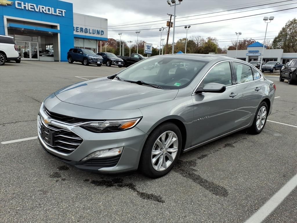 2024 Chevrolet Malibu 1LT photo 3
