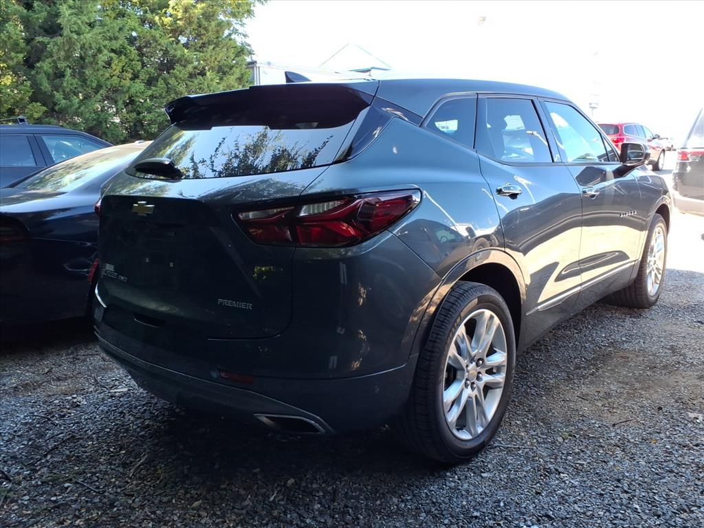 2019 Chevrolet Blazer Premier photo 2