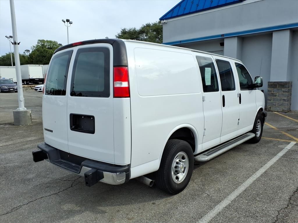 2023 Chevrolet Express Work Van Cargo photo 4