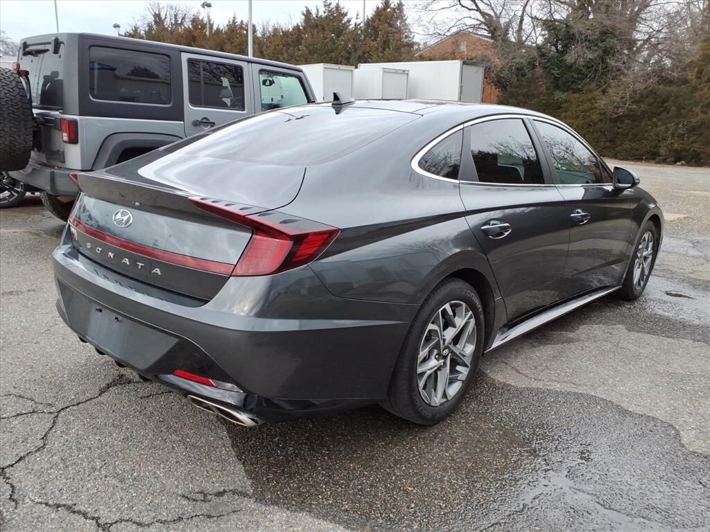 Used 2023 Hyundai Sonata SEL Sedan