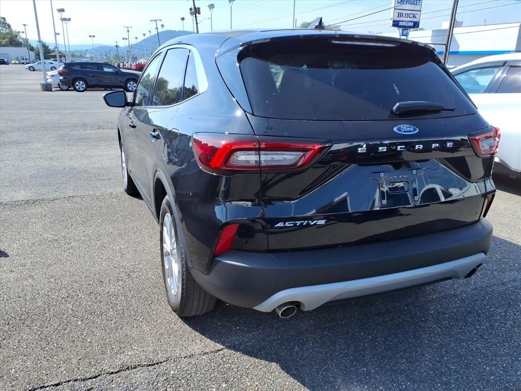 2023 Ford Escape Active photo 3