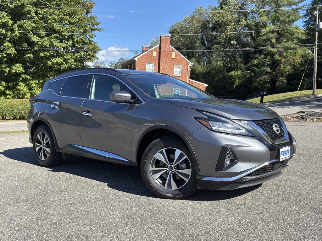 Used 2023 Nissan Murano SV SUV