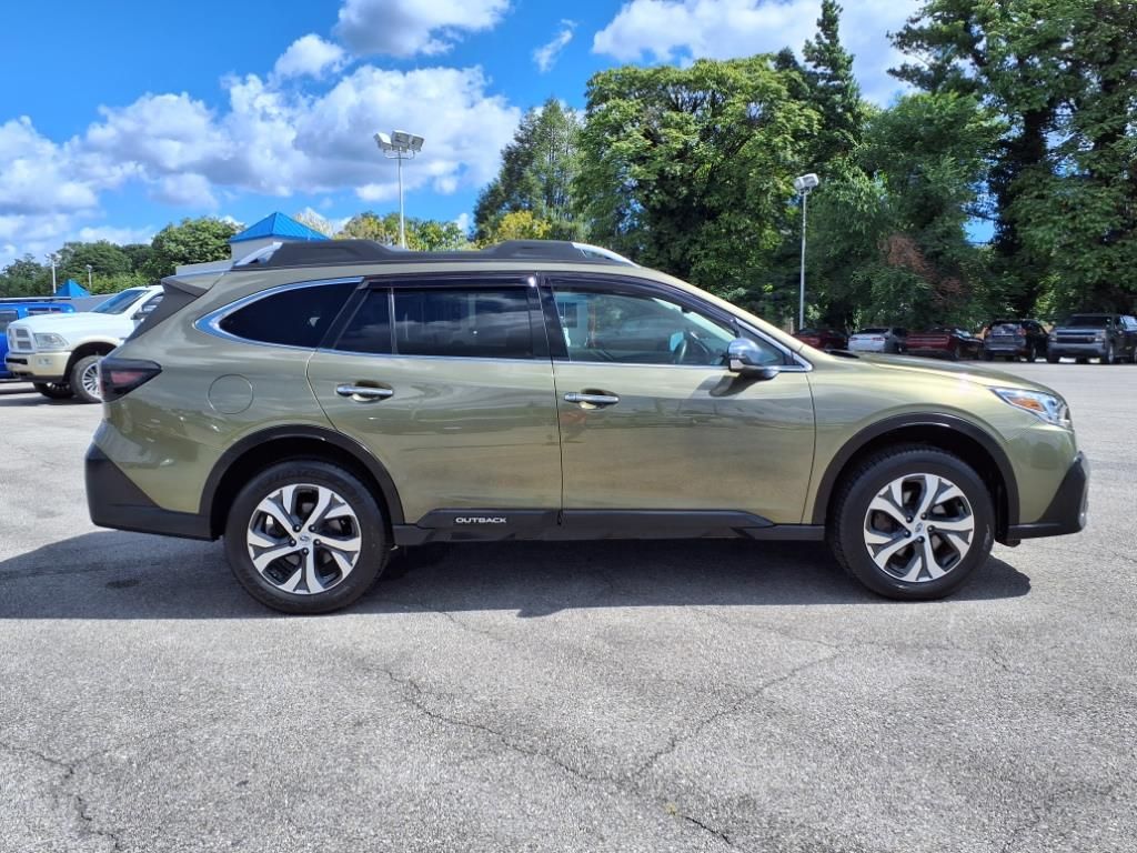 2022 Subaru Outback Touring XT photo 2