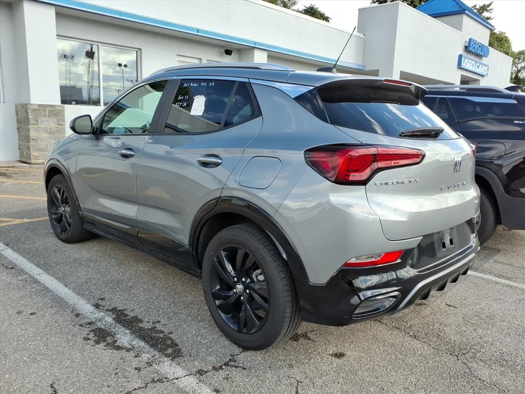 2024 Buick Encore GX Sport Touring photo 3