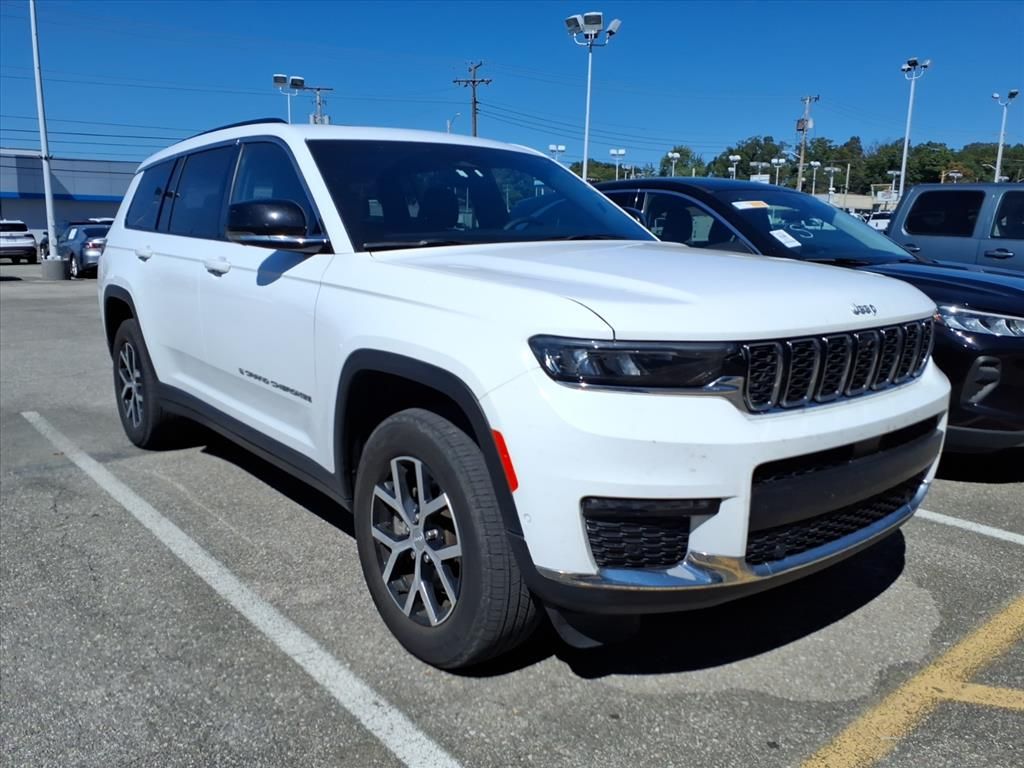 2024 Jeep Grand Cherokee Limited photo 2