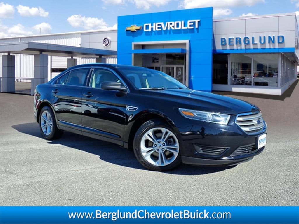 Used 2017 Ford Taurus SE Sedan