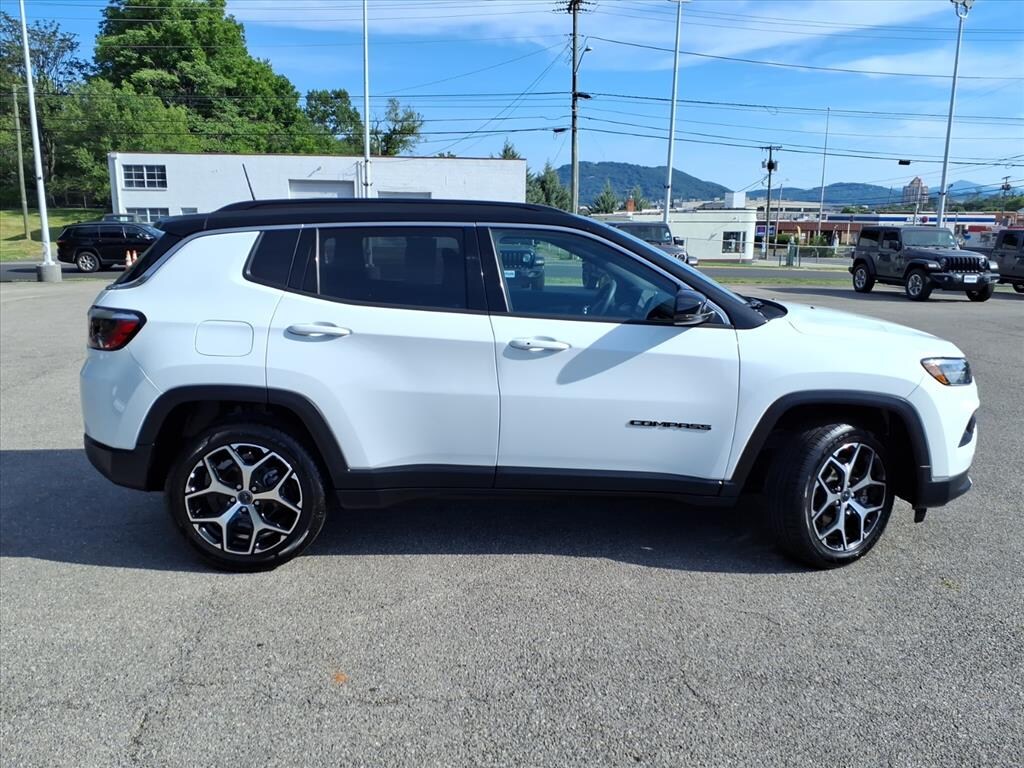 Used 2025 Jeep Compass Limited Sport Utility