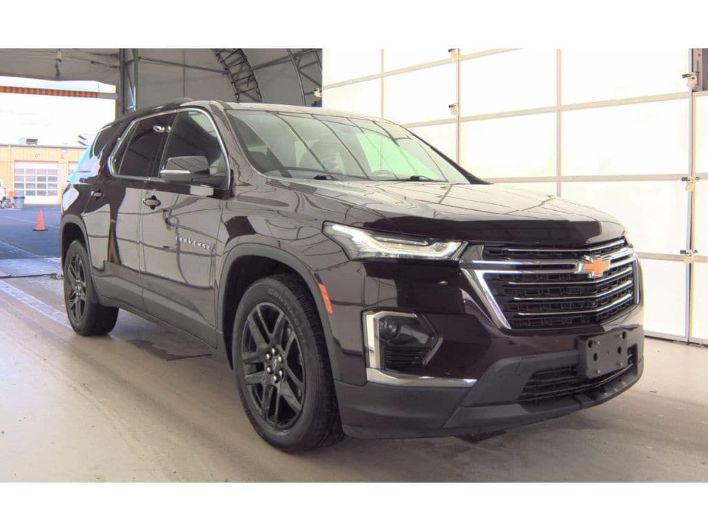 Used 2023 Chevrolet Traverse LT Leather Wagon