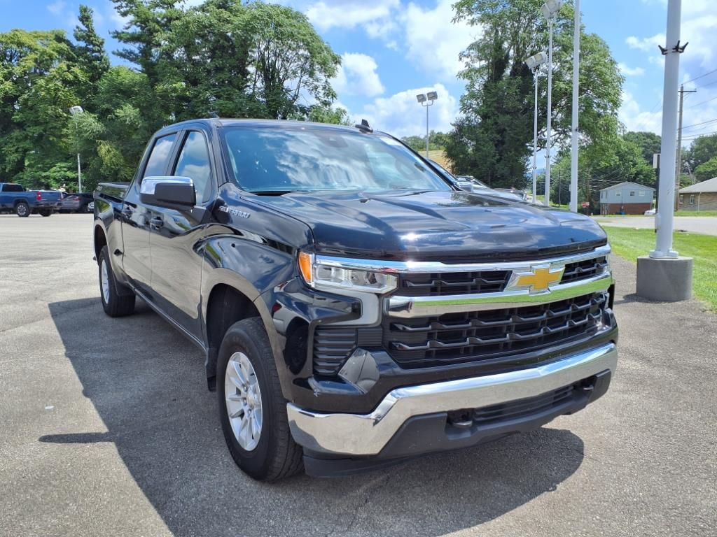 2023 Chevrolet Silverado 1500 LT photo 2