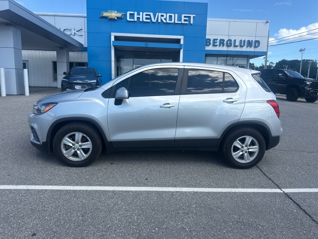 Used 2020 Chevrolet Trax LS Sport Utility