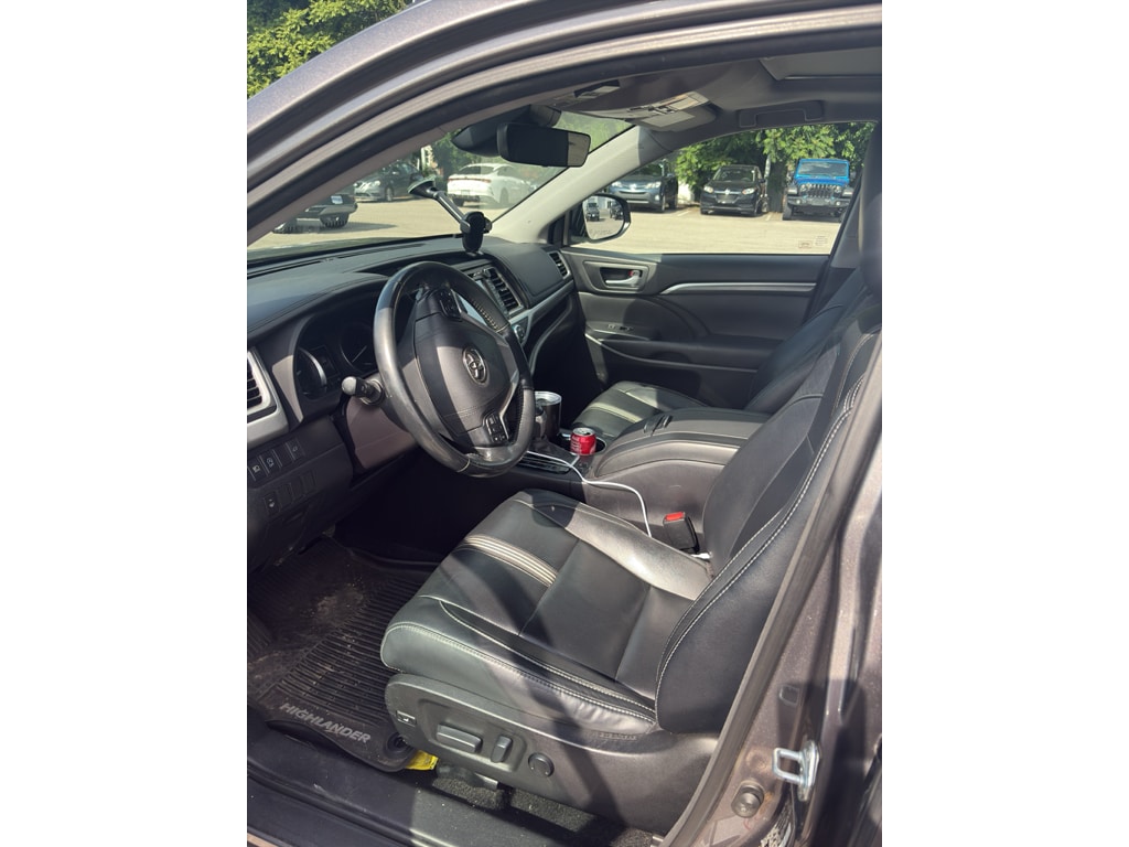2017 Toyota Highlander SE 4x4 V6's photo
