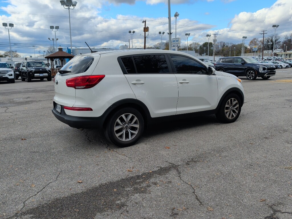 2015 Kia Sportage LX photo 3