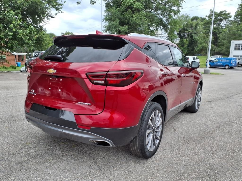 2023 Chevrolet Blazer Premier photo 4