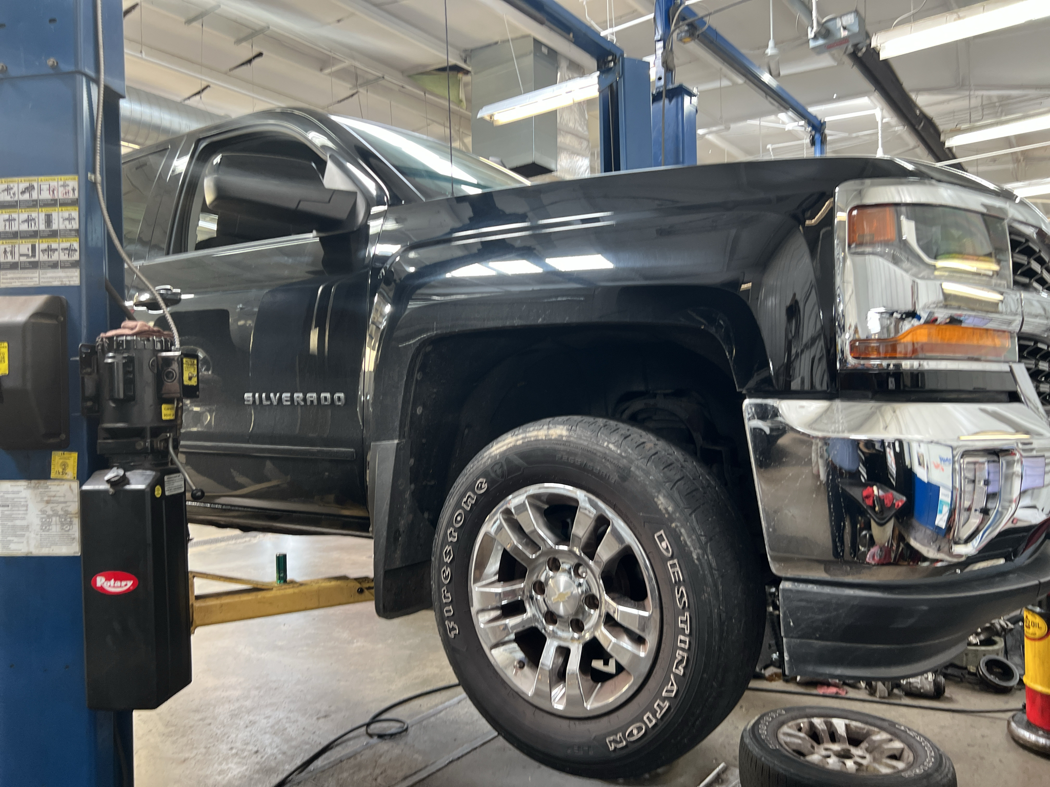 Used 2018 Chevrolet Silverado LT Crew Cab