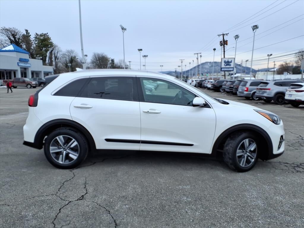 Used 2022 Kia Niro EX Premium Sport Utility