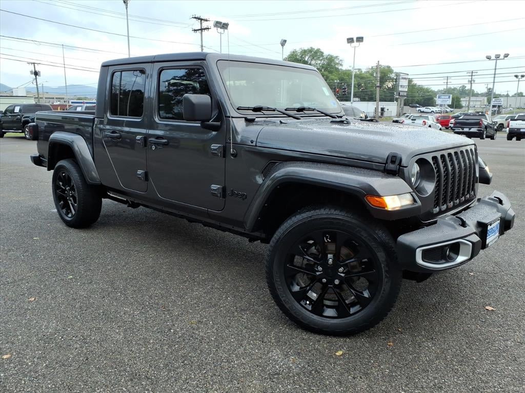 Used 2022 Jeep Gladiator Sport Cab; Crew