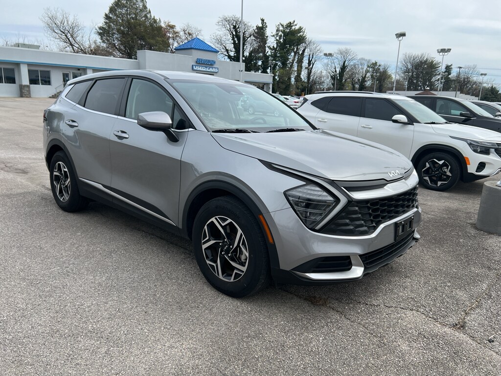 Used 2025 Kia Sportage LX Sport Utility