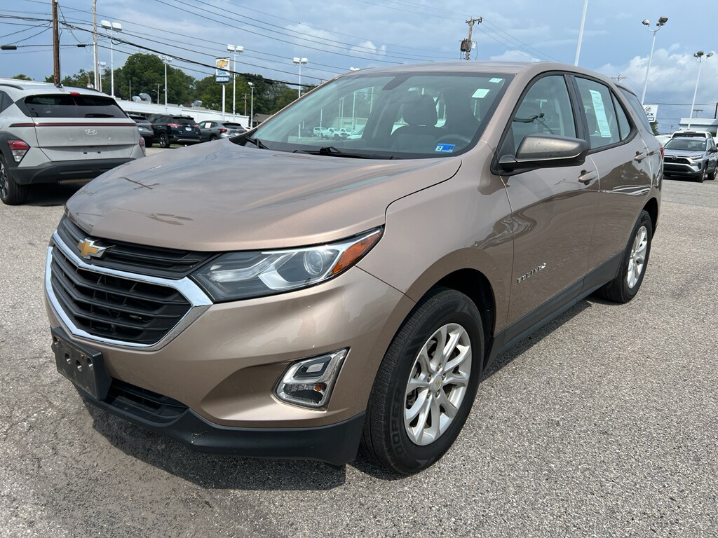 Used 2018 Chevrolet Equinox LS Sport Utility