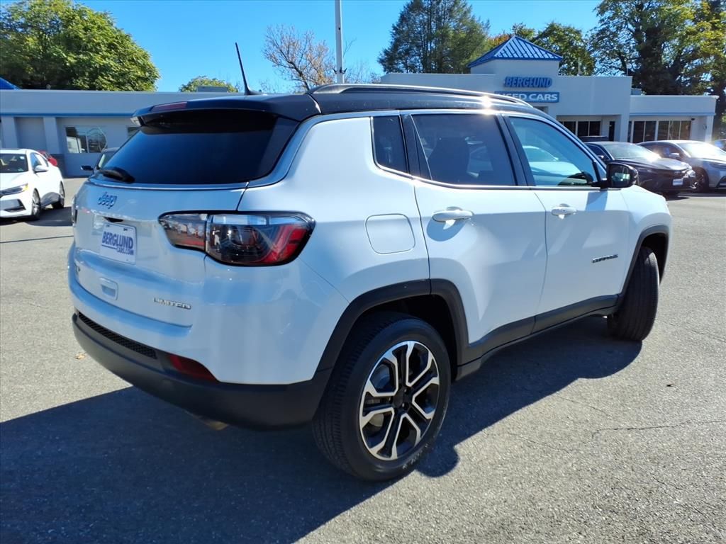 2022 Jeep Compass Limited photo 4