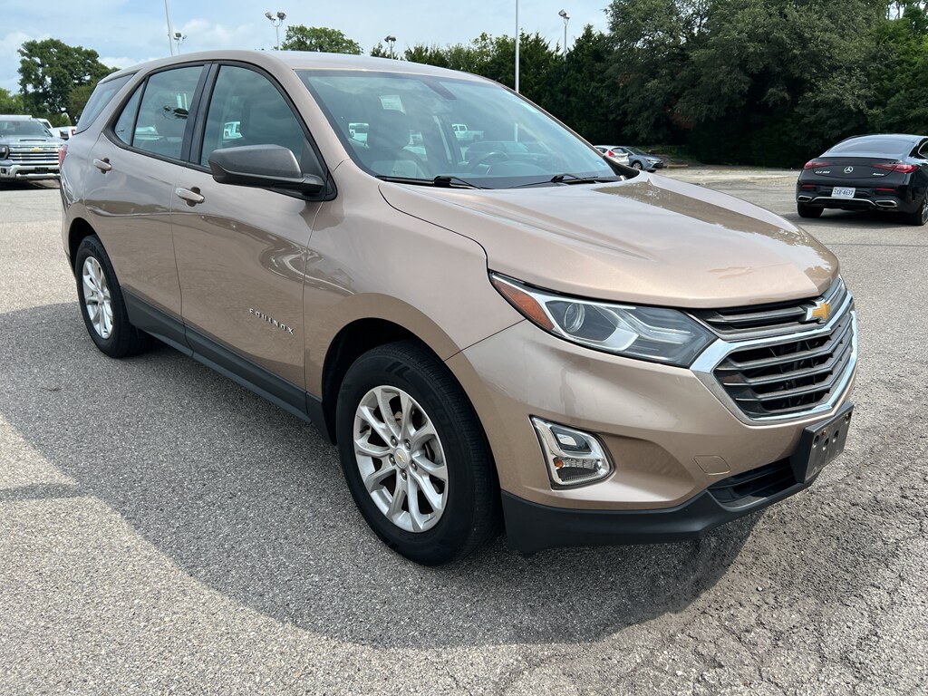 Used 2018 Chevrolet Equinox LS Sport Utility