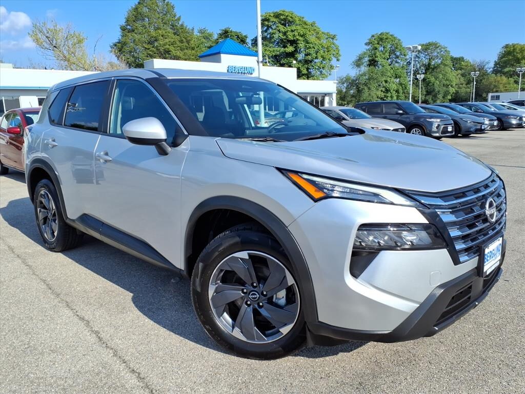 Used 2025 Nissan Rogue SV Sport Utility