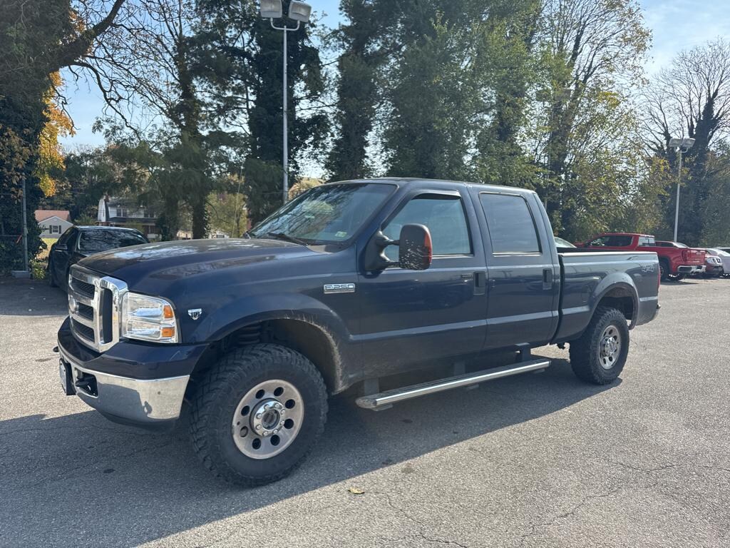 Used 2005 Ford F-250 Cab; Crew