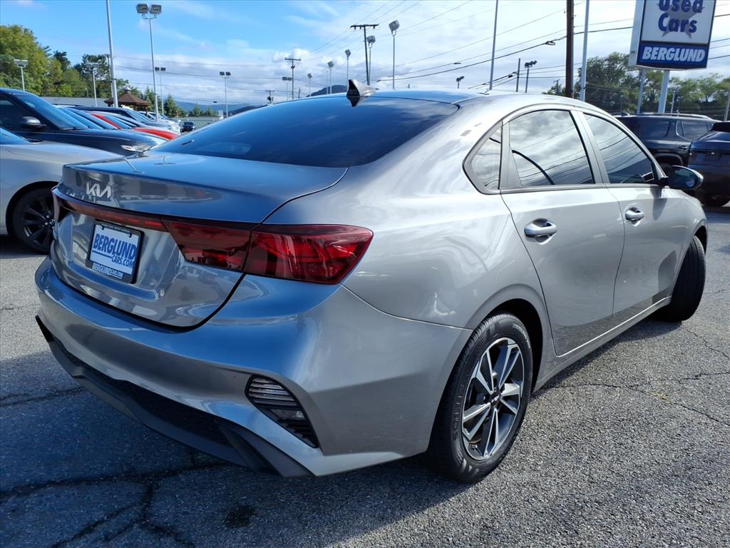 Used 2023 Kia Forte LXS Sedan