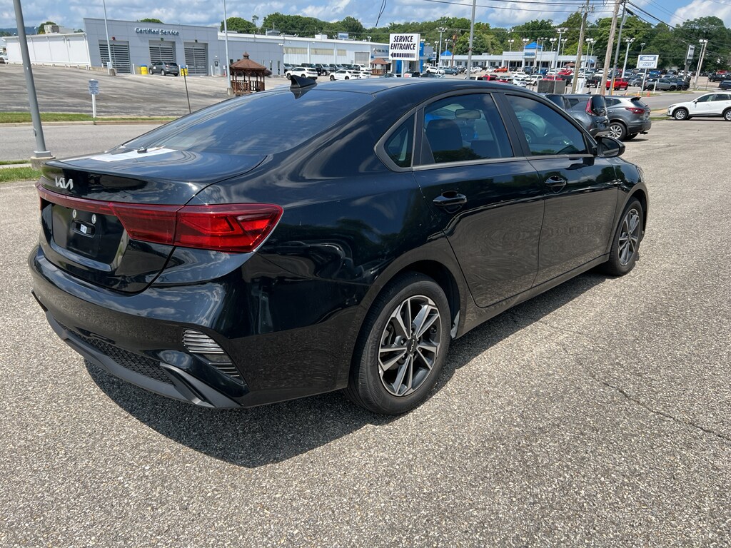 Used 2023 Kia Forte LXS Sedan