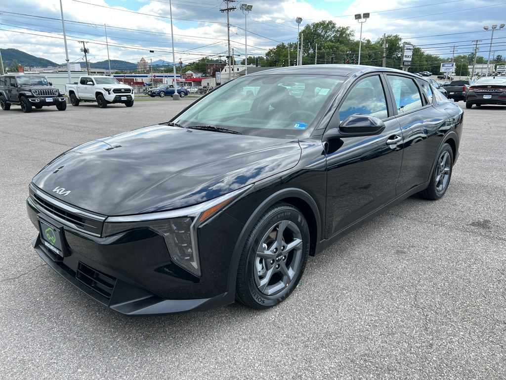 Used 2025 Kia K4 LXS Sedan
