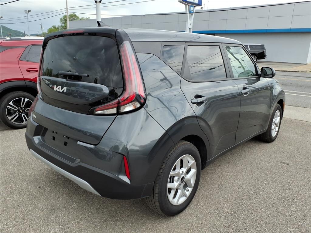 Used 2025 Kia Soul Wagon