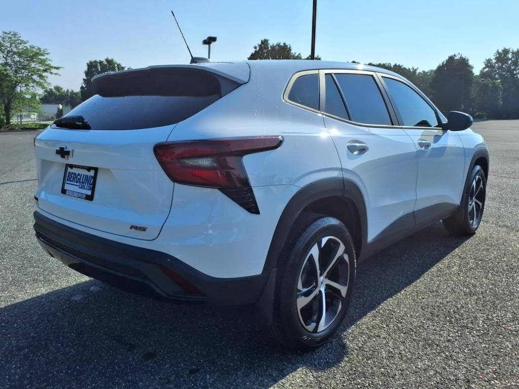 Used 2024 Chevrolet Trax 1RS SUV