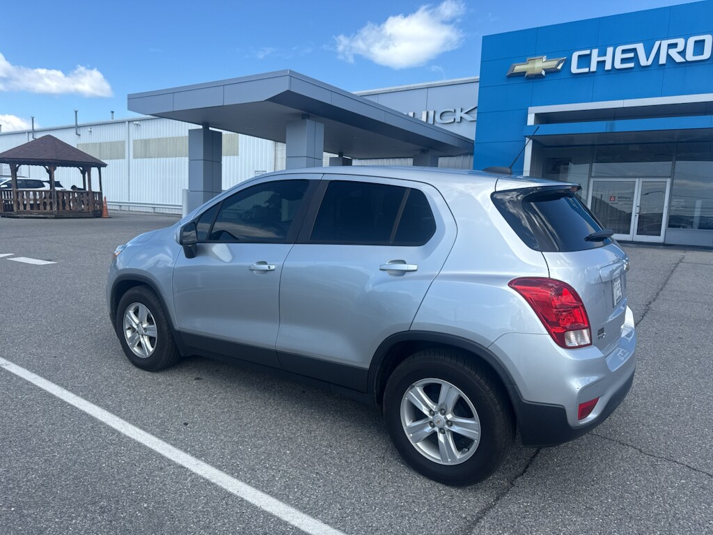 Used 2020 Chevrolet Trax LS Sport Utility
