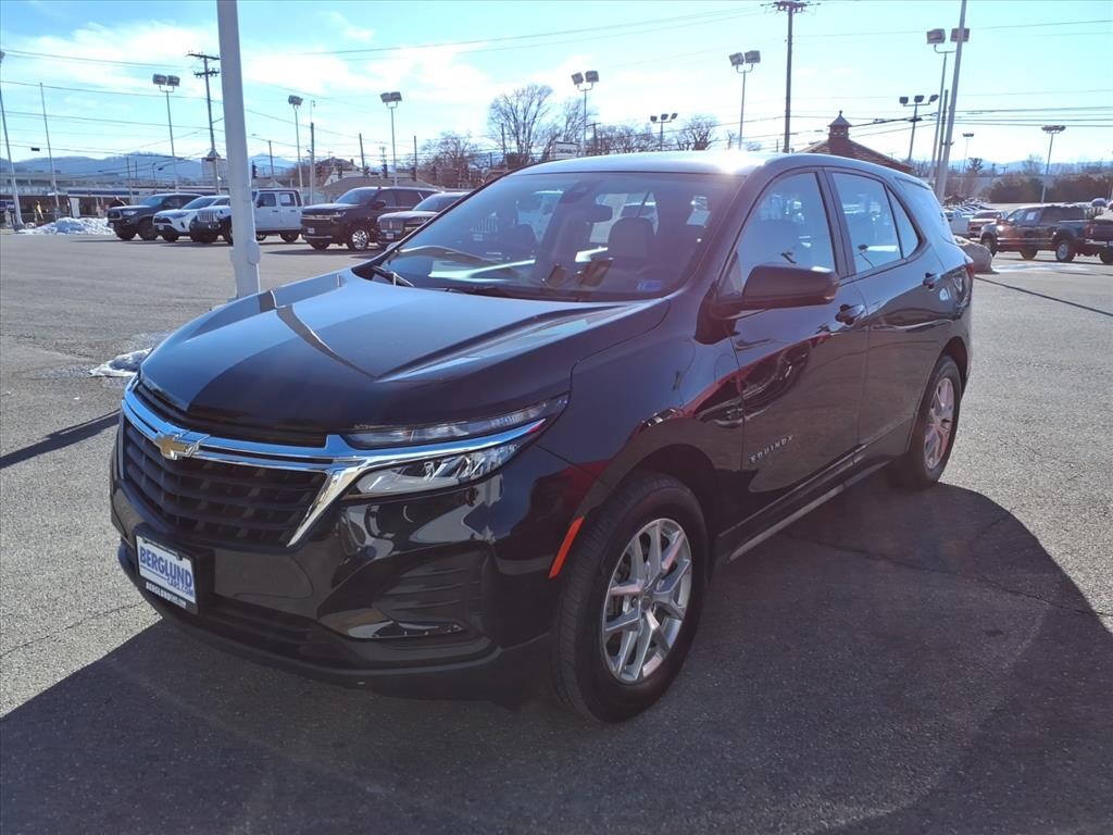 Used 2023 Chevrolet Equinox LS Sport Utility
