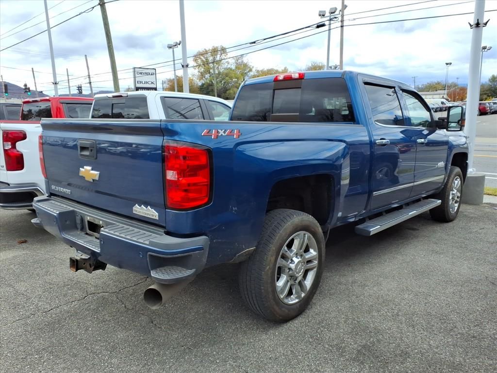2018 Chevrolet Silverado 2500HD High Country photo 4
