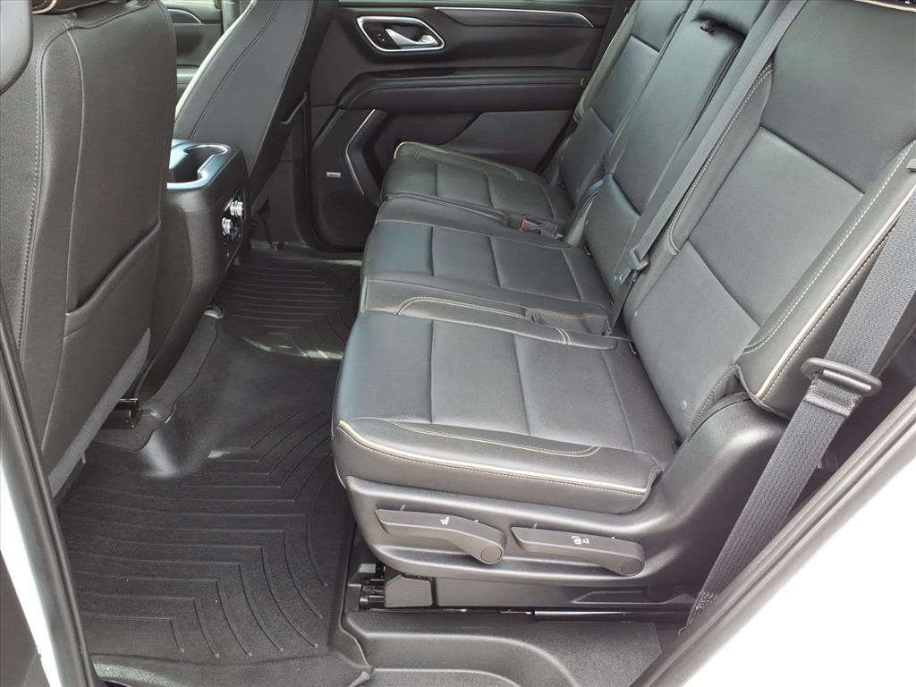 2022 GMC Yukon SLT - Photo 13