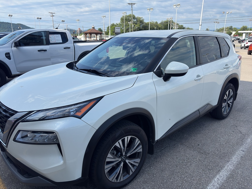 2023 Nissan Rogue SV FWD's photo