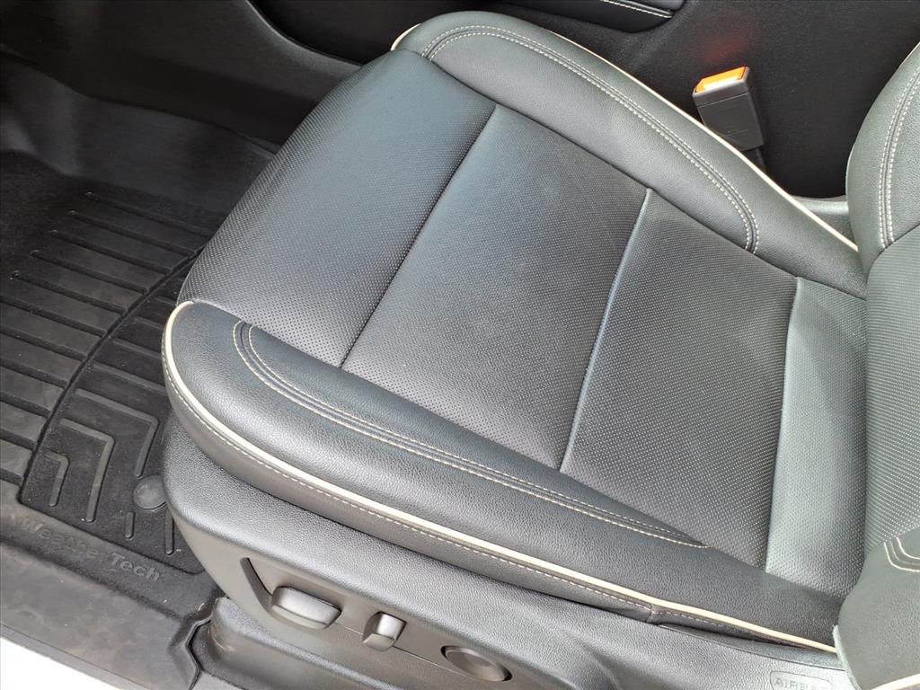 2022 GMC Yukon SLT - Photo 22