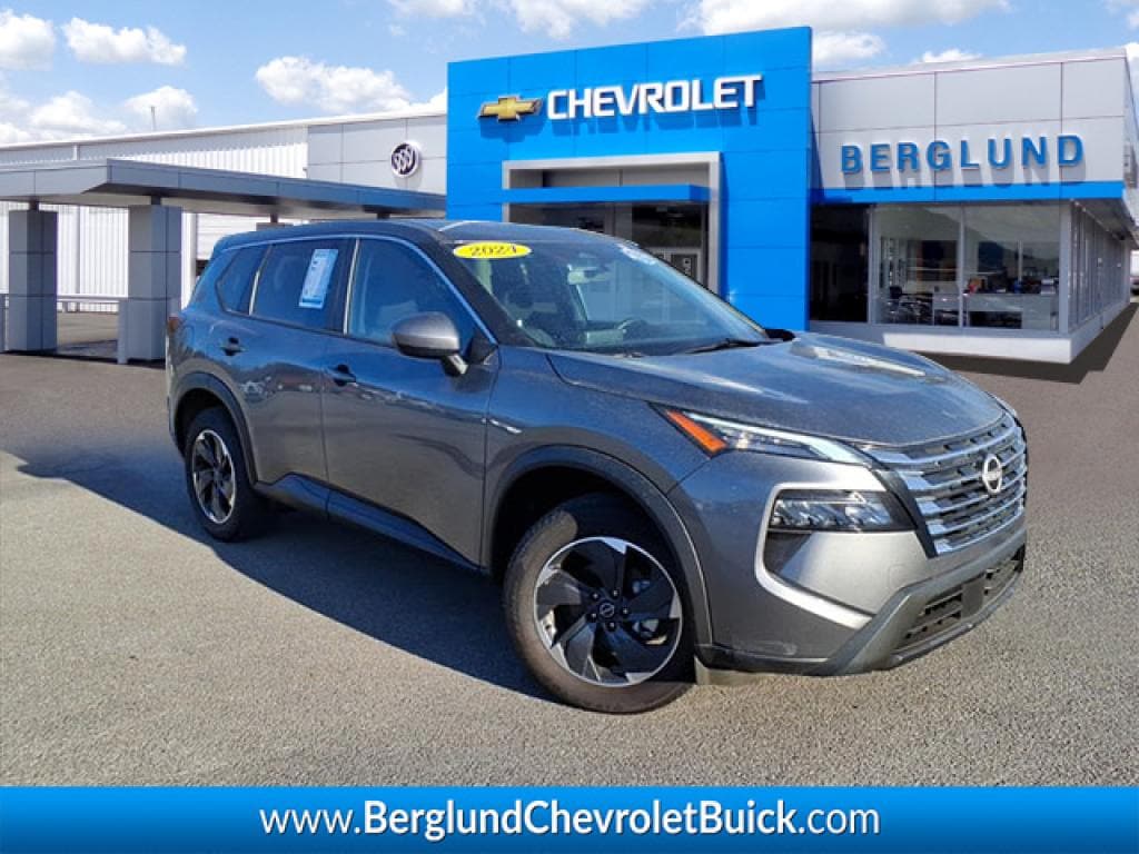 Used 2024 Nissan Rogue SV SUV