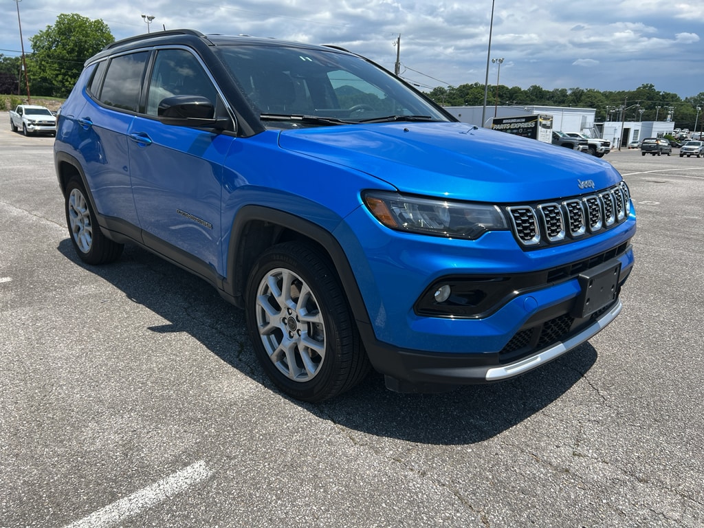 Used 2025 Jeep Compass Limited Sport Utility