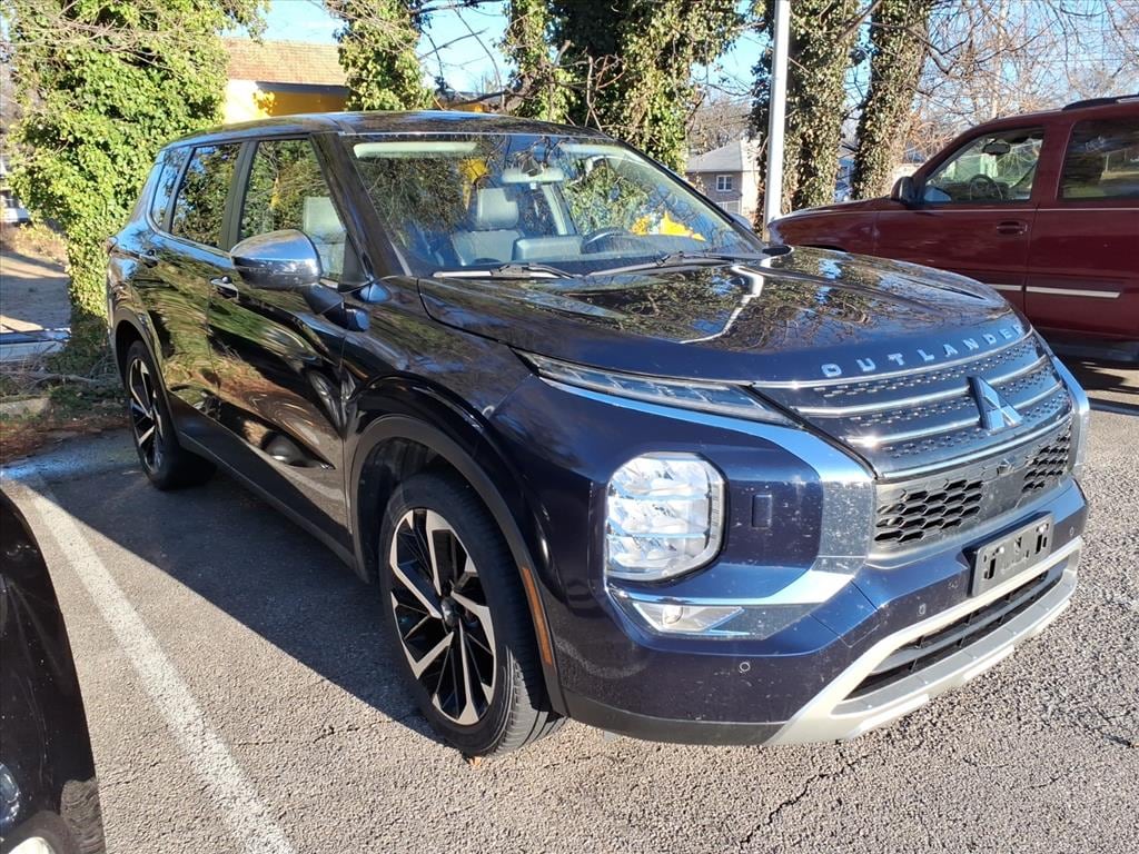 Used 2022 Mitsubishi Outlander SE Sport Utility