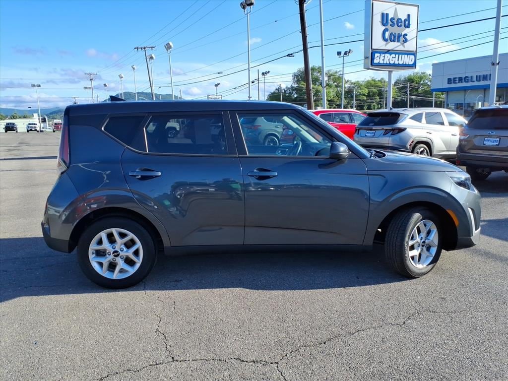Used 2025 Kia Soul Wagon