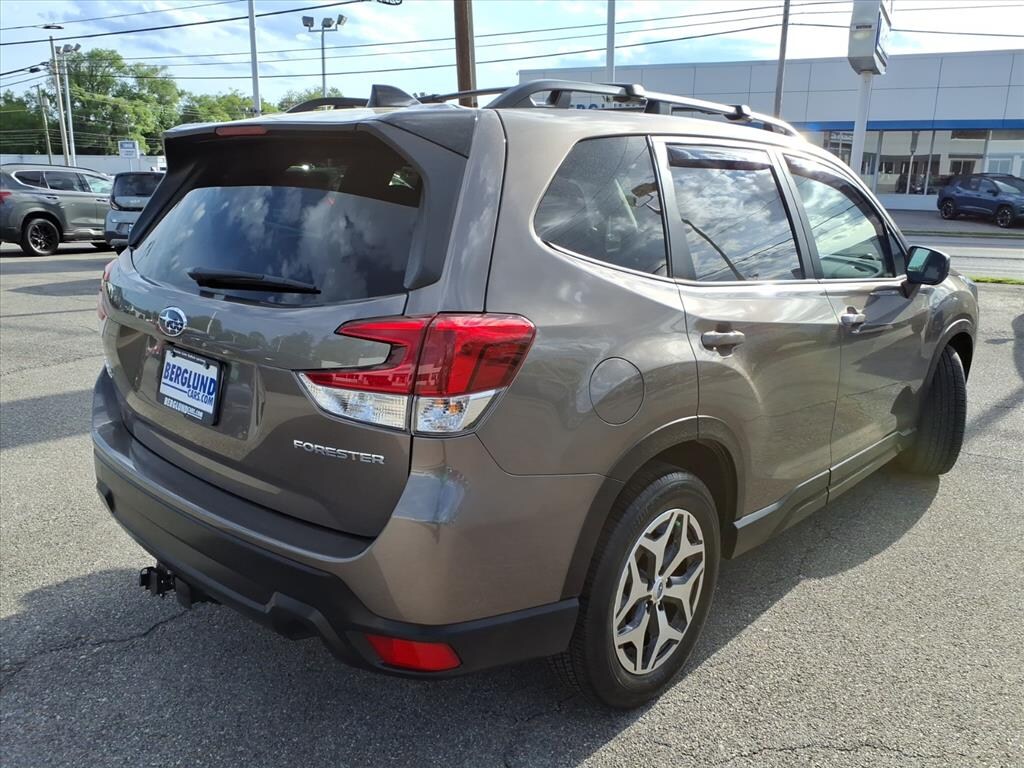 Used 2024 Subaru Forester Premium Sport Utility