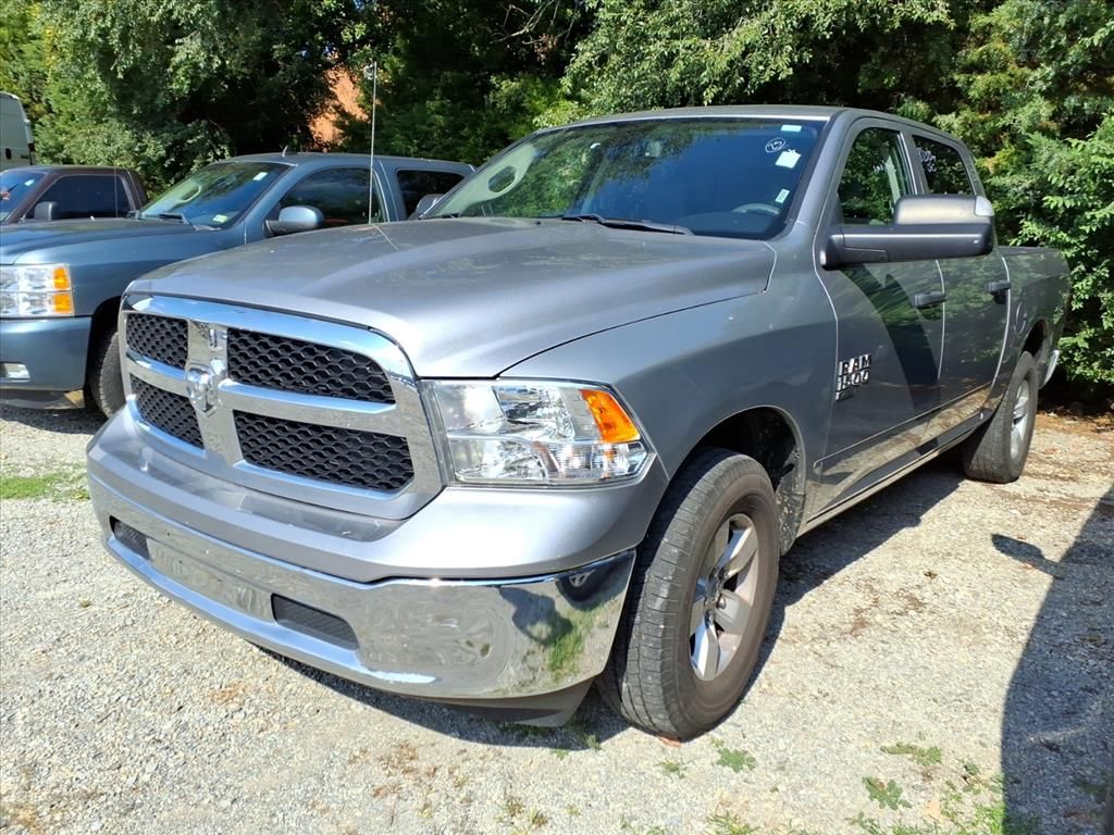 2023 Ram 1500 Classic SLT photo 3