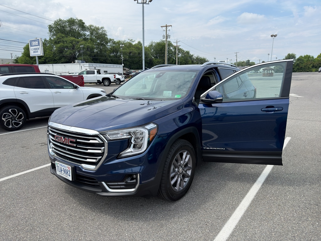 2022 GMC Terrain SLT AWD's photo