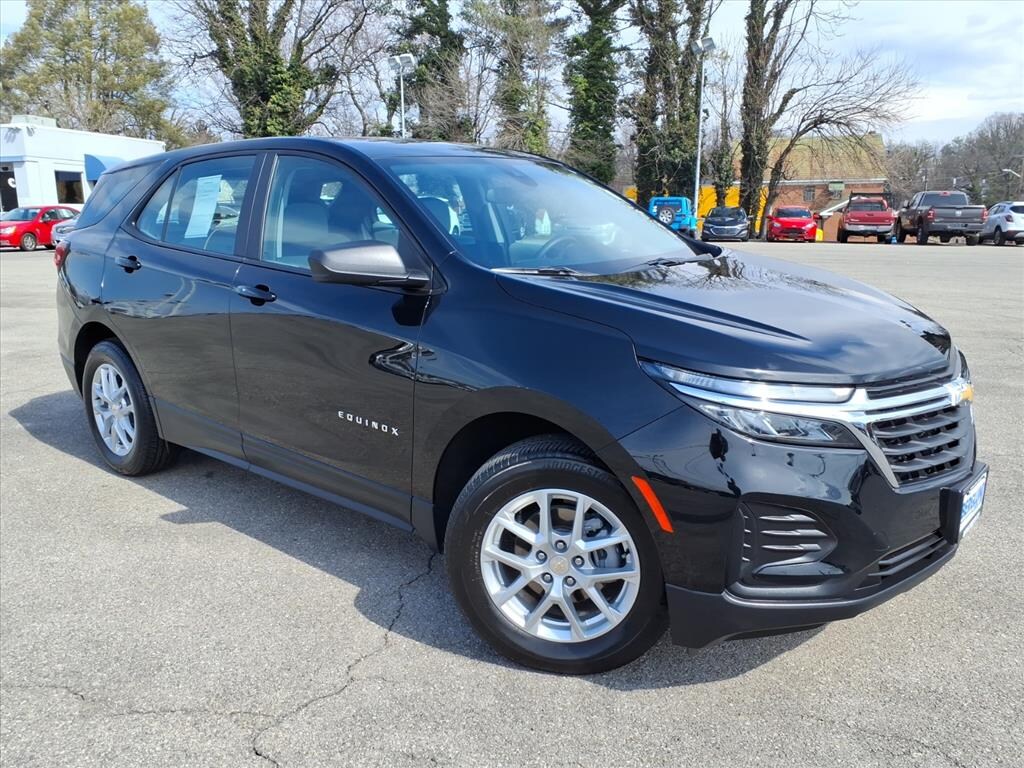 Used 2023 Chevrolet Equinox LS Sport Utility