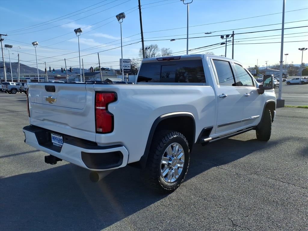 Used 2025 Chevrolet Silverado High Country Crew Cab