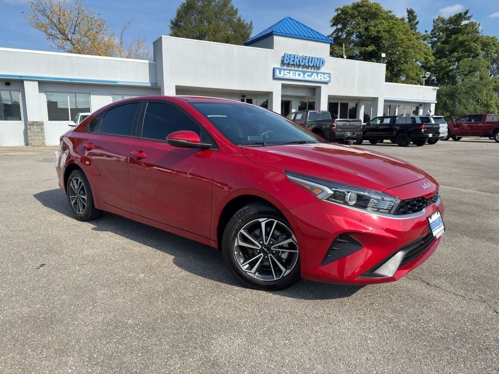 Used 2023 Kia Forte LXS Sedan